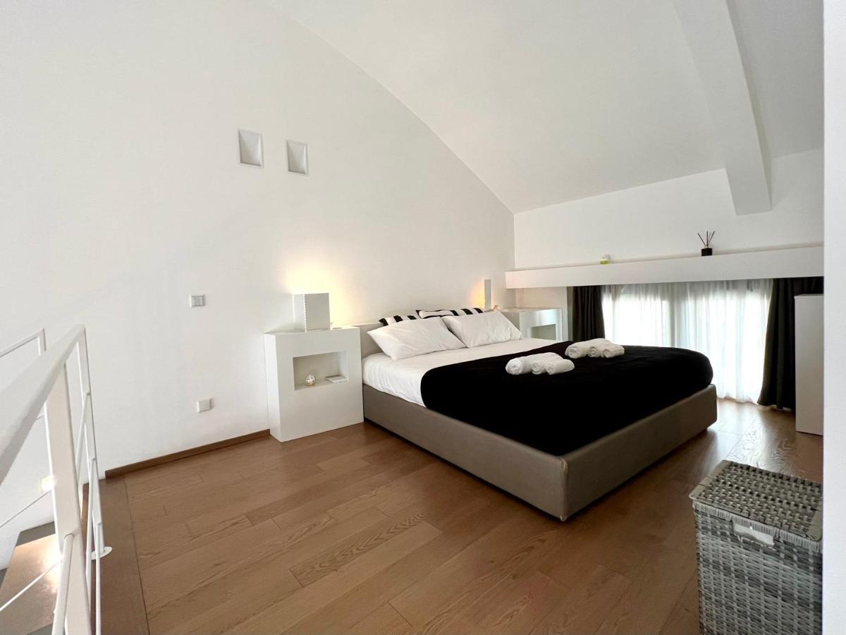 Modern Loft Apartment Milan Bagian luar foto